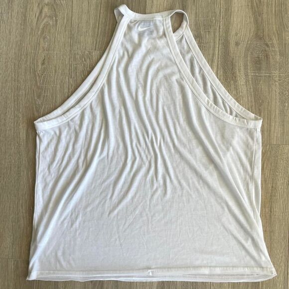 Nike XL White Textured Flowy Tank Top Minimalist Sheer Gym Athleisure Clean Girl - Picture 6 of 6